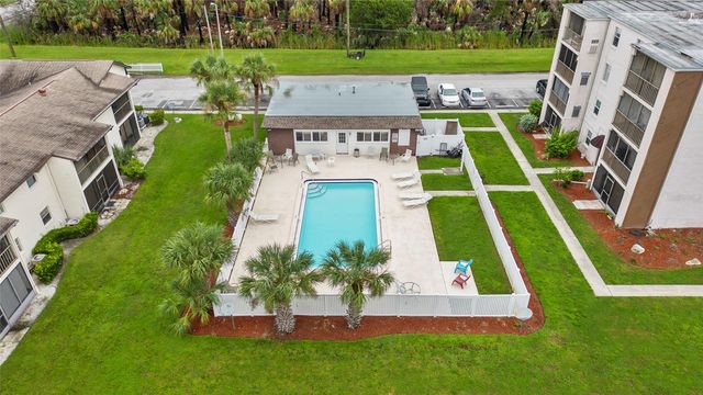 5521 BAY BOULEVARD 103, Port Richey, FL 34668
