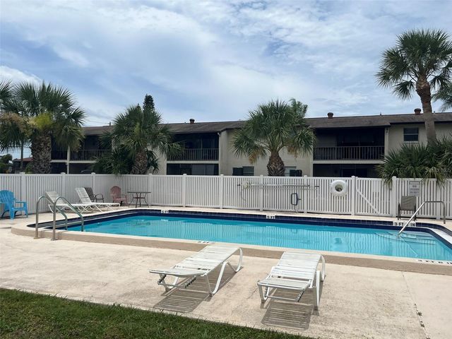 5521 BAY BOULEVARD 103, Port Richey, FL 34668
