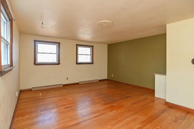 1321 WIESNER STREET, Green Bay, WI 54304