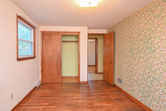 1321 WIESNER STREET, Green Bay, WI 54304