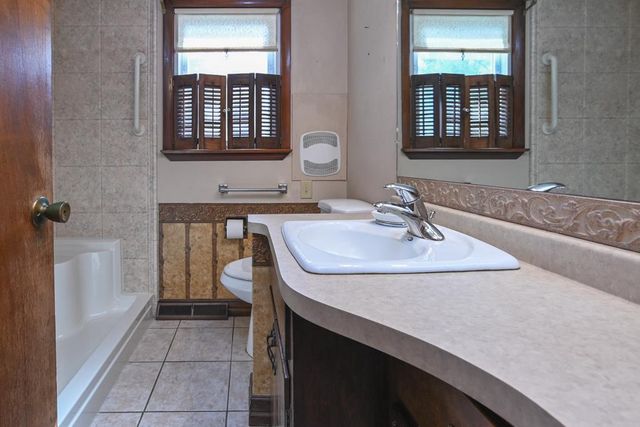 1321 WIESNER STREET, Green Bay, WI 54304