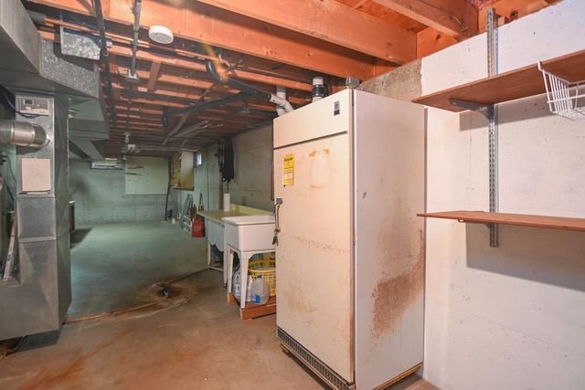 1321 WIESNER STREET, Green Bay, WI 54304