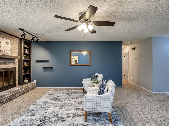 10425 Dover Drive, Yukon, OK 73099