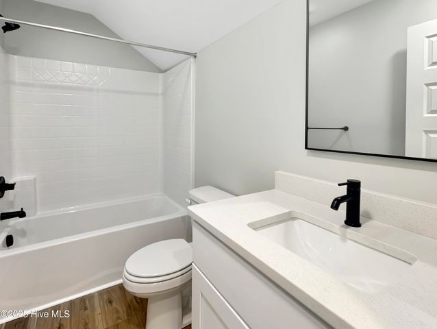 7617 Staysail Drive, Elizabeth City, NC 27909