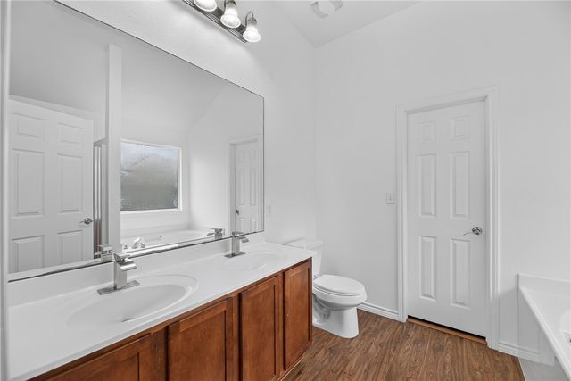 3913 Las Bahias Dr, Corpus Christi, TX 78414