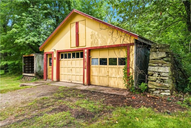 225 Iron Mine Hill Road, North Smithfield, RI 02896