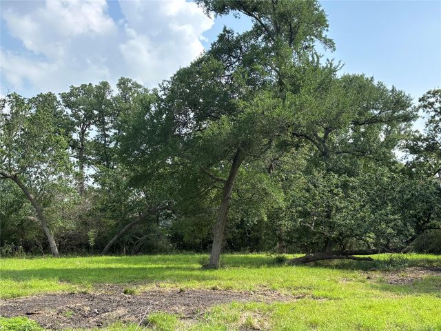4001 Counsil Lane, Brenham, TX 77833