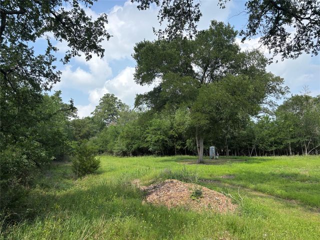 4001 Counsil Lane, Brenham, TX 77833