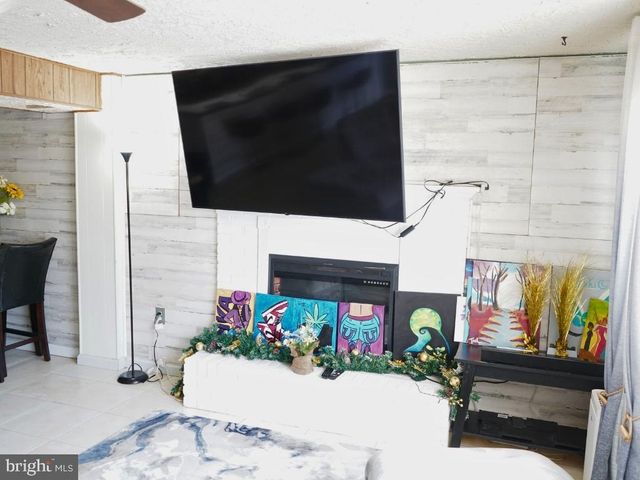 12826 GLYNIS RD, Clinton, MD 20735