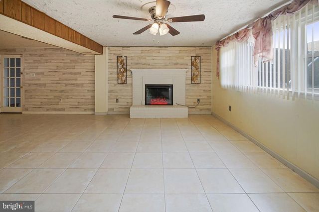 12826 GLYNIS RD, Clinton, MD 20735