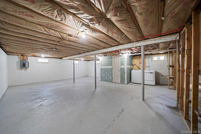 38 Hopes Avenue, Holtsville, NY 11742