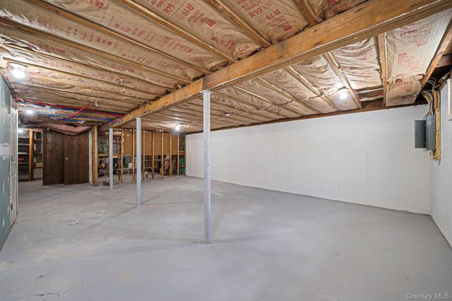 38 Hopes Avenue, Holtsville, NY 11742