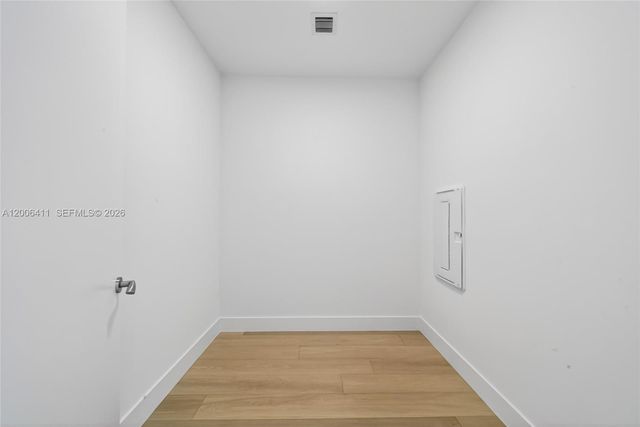 175 SE 25th Road 1202, Miami, FL 33129