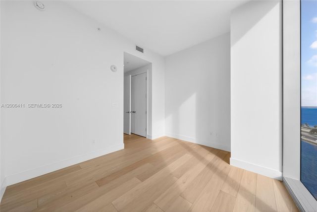 175 SE 25th Road 1202, Miami, FL 33129