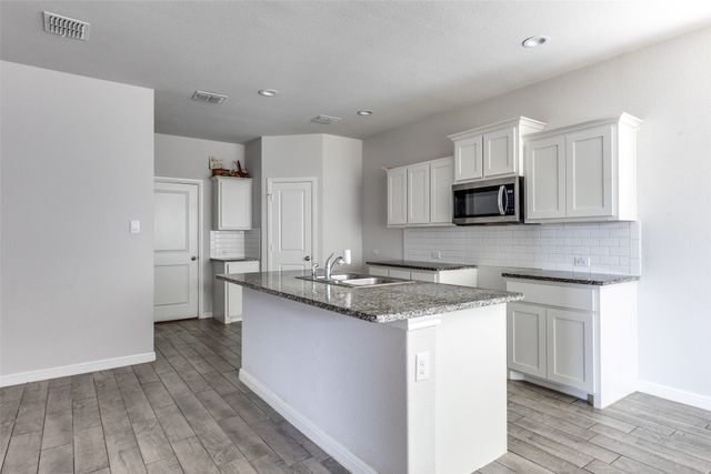 120 Birch Forest Lane, Boyd, TX 76023