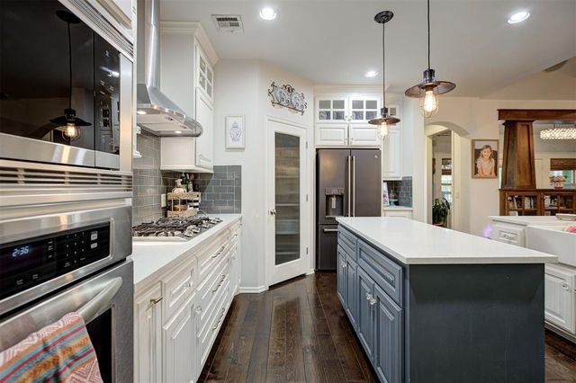 717 Falling Sky Drive, Edmond, OK 73034
