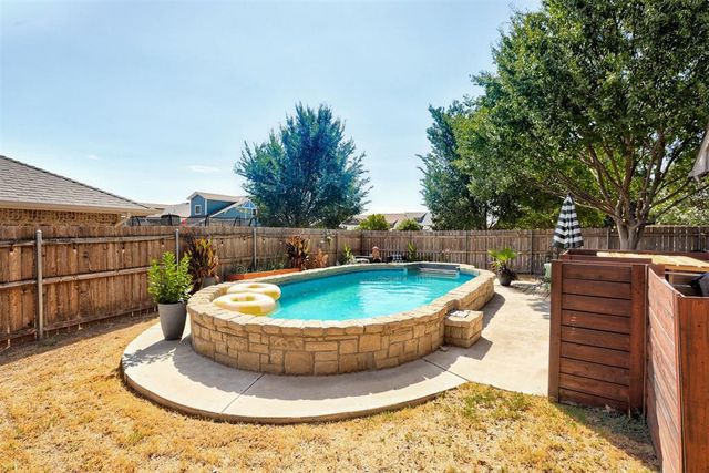 717 Falling Sky Drive, Edmond, OK 73034