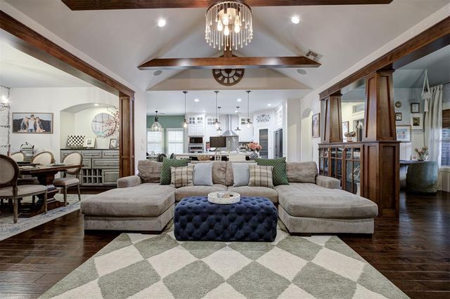 717 Falling Sky Drive, Edmond, OK 73034
