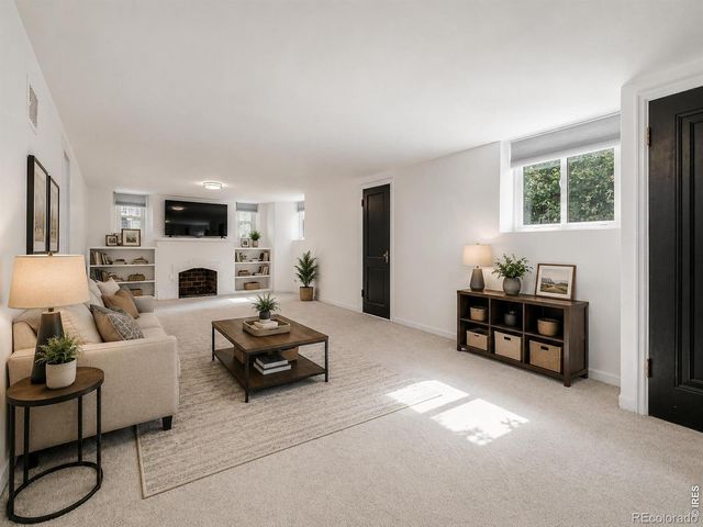 3015 E Mississippi Avenue, Denver, CO 80210