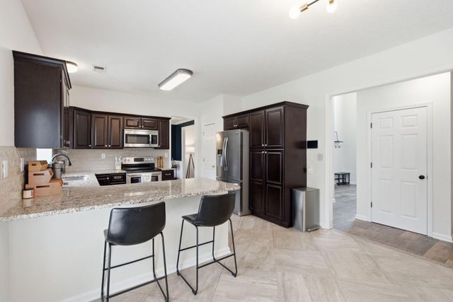 2841 Sandersville Road, Lexington, KY 40511
