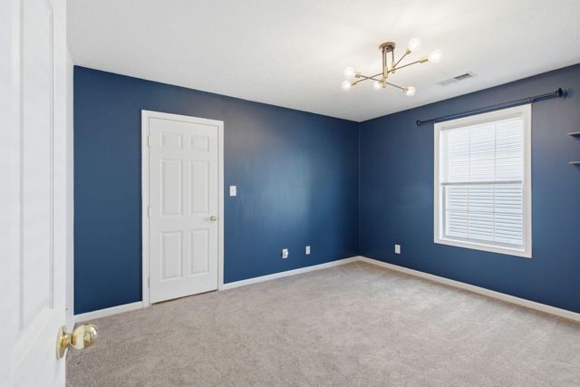2841 Sandersville Road, Lexington, KY 40511