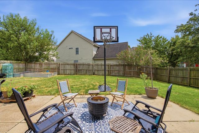 2841 Sandersville Road, Lexington, KY 40511