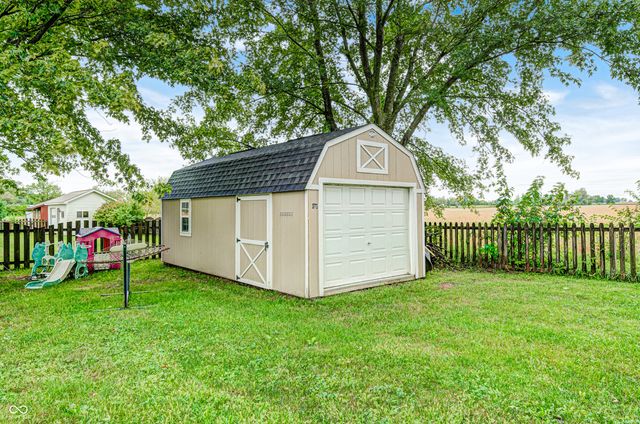 2616 E County Road 900 N, Pittsboro, IN 46167