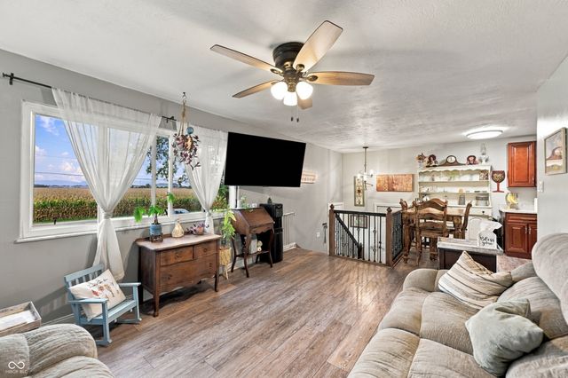 2616 E County Road 900 N, Pittsboro, IN 46167