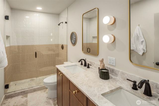 602 18th Avenue E, Seattle, WA 98112