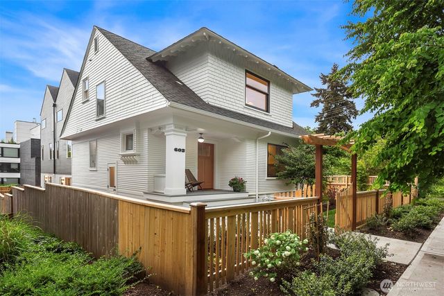 602 18th Avenue E, Seattle, WA 98112