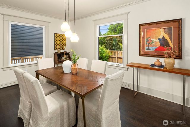 602 18th Avenue E, Seattle, WA 98112