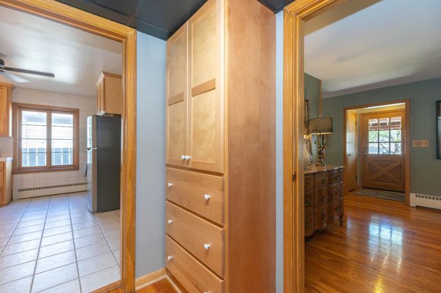 1420 S 11th St, Salina, KS 67401