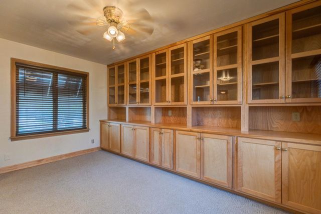 1420 S 11th St, Salina, KS 67401