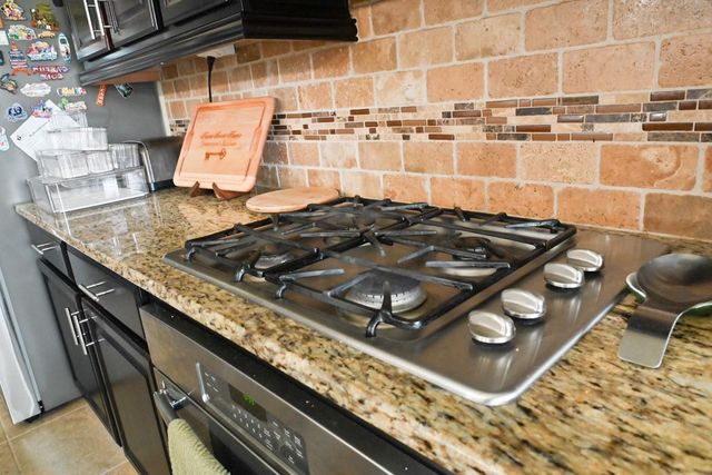 13514 Mooring Pointe Drive, Pearland, TX 77584