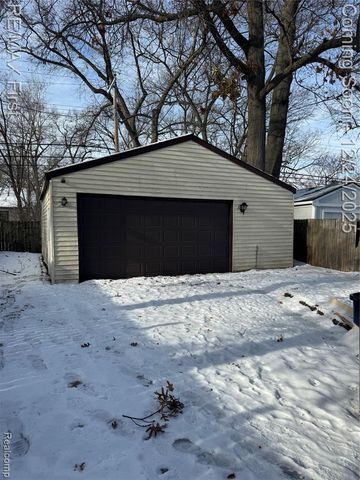 1302 Owana Avenue, Royal Oak, MI 48067