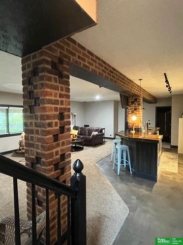 11414 Iowa Circle, Omaha, NE 68142