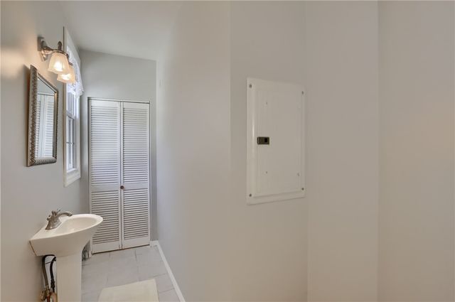 450 Kilbourne St, Hazelwood, PA 15207