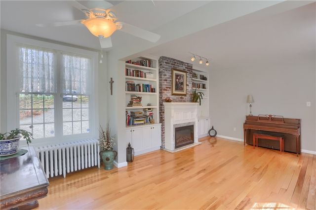 450 Kilbourne St, Hazelwood, PA 15207