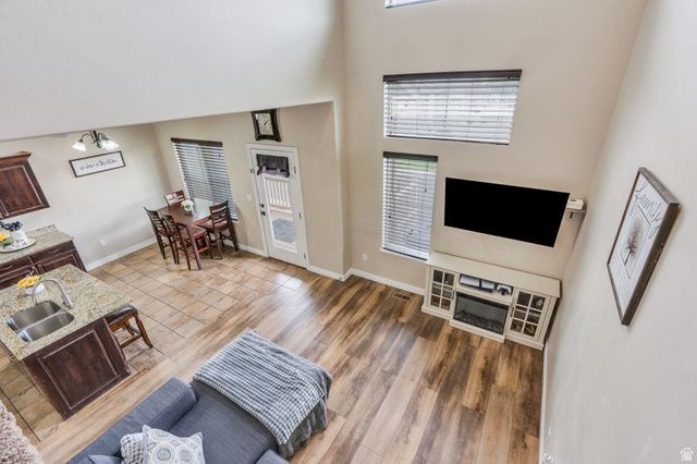 3953 W SAGE BLOSSOM WAY, South Jordan, UT 84009