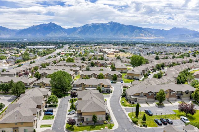3953 W SAGE BLOSSOM WAY, South Jordan, UT 84009