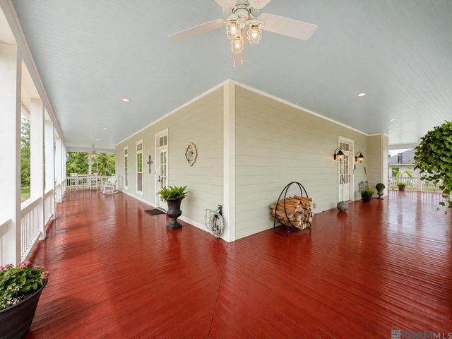 1223 Kings View Cir, Jackson, LA 70748