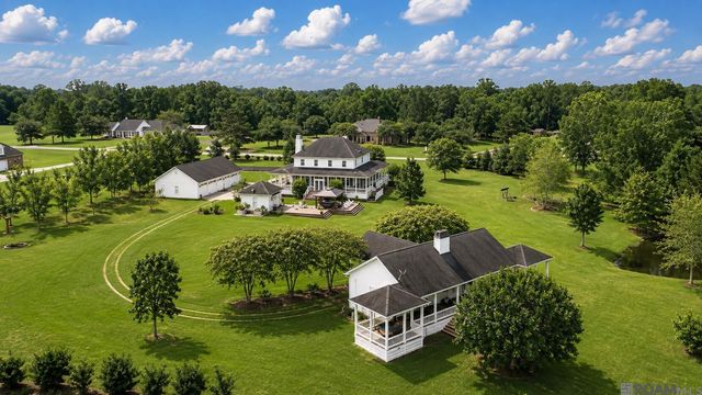 1223 Kings View Cir, Jackson, LA 70748