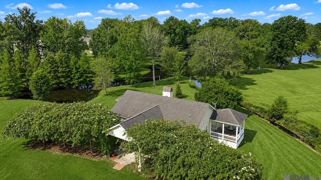 1223 Kings View Cir, Jackson, LA 70748