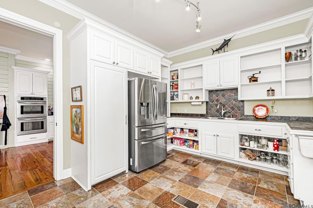 1223 Kings View Cir, Jackson, LA 70748