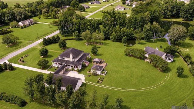 1223 Kings View Cir, Jackson, LA 70748