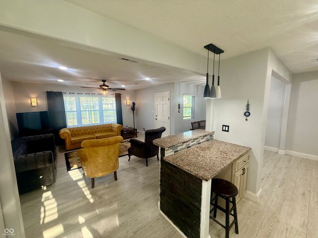 9530 N Park Avenue, Indianapolis, IN 46240