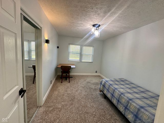 9530 N Park Avenue, Indianapolis, IN 46240