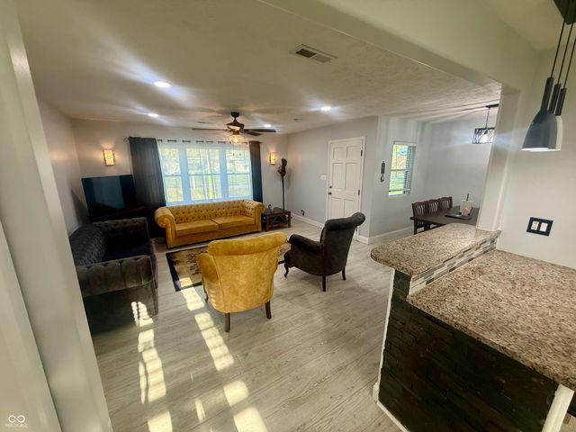 9530 N Park Avenue, Indianapolis, IN 46240