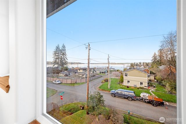 407 72nd Way NE, Olympia, WA 98506