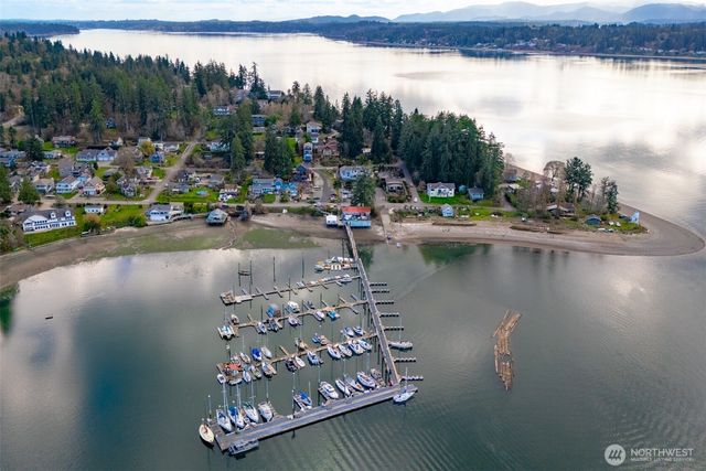 407 72nd Way NE, Olympia, WA 98506